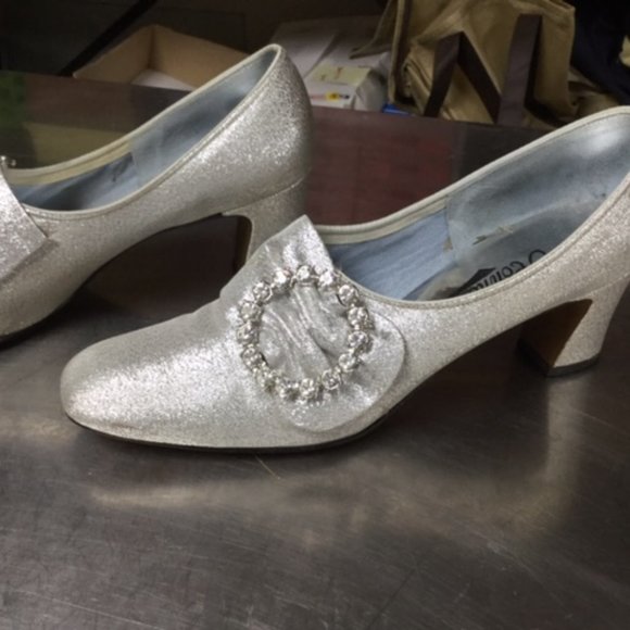 Vintage silver shoes - Picture 3 of 5